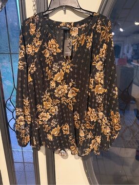 Torrid Black Floral Blouse with Golden Tan Blooms